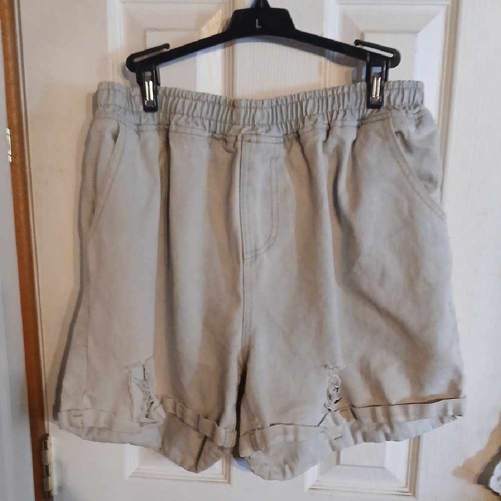 Women's Casual Elastic-Waist Distressed Shorts - Light Beige